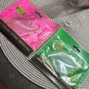 Wicked Tulip Mask Set - Pink and Green